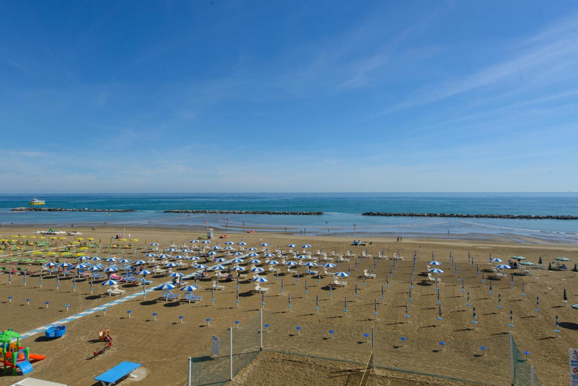 Nautic Beach Hotel Rímini Exterior foto